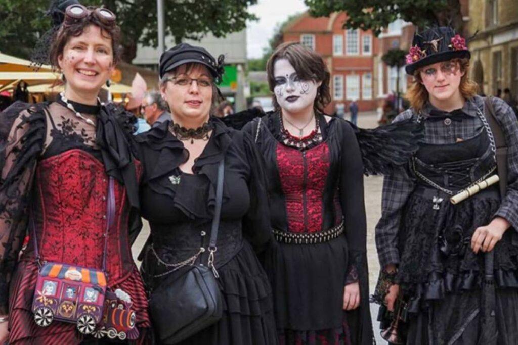 Steampunk Ladies dressed in Victorian Attire